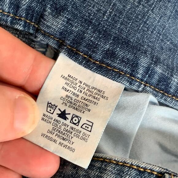 Tommy Hilfiger Jean Mini Skirt. Size 1 - Picture 6 of 8